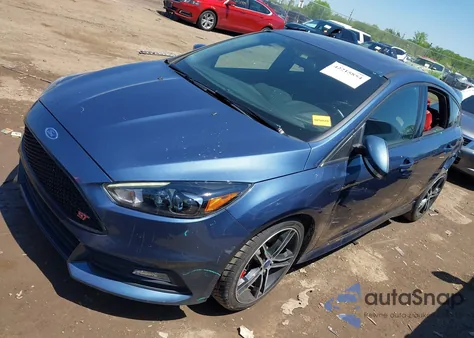 2018 Ford Focus St из США, поврежденный, VIN 1FADP3L96JL228759